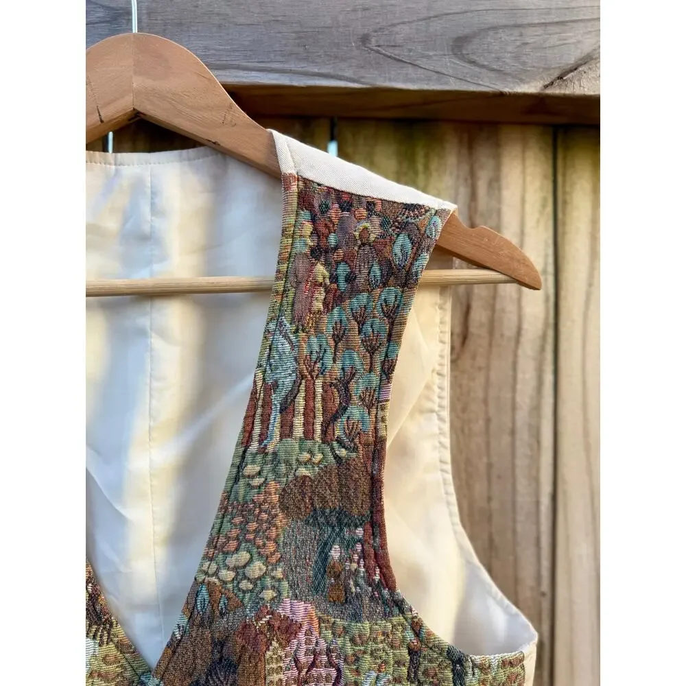 Vintage Tapestry Vest – Fitted 90s Cool Girl Layer - Picture 3 of 9